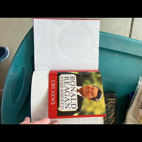 New hardback book with DVD Ronald Reagan - Picture 4 of 4